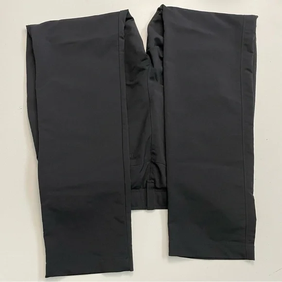 Under Armour Pants Straight Leg Pockets Grip Waistband Quick Dry Black 30/30